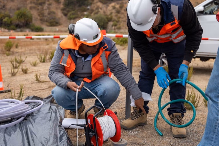 Primera acción de biorremediación, aplicación de enmiendas